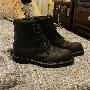 Dr. Martens Combs Black Leather Casual Boots